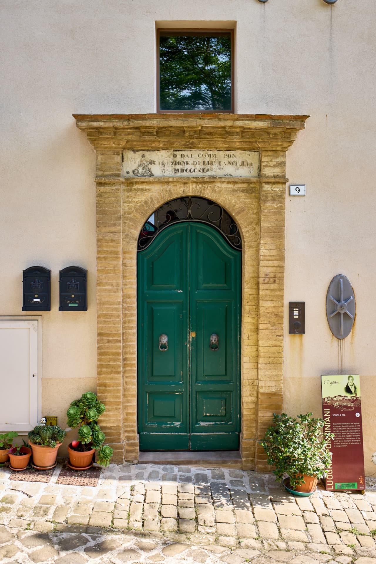 descrizione immagine